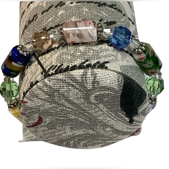Stretch Beaded Bracelet Embedded Flowers Silver Accents Multicolor OS Colorful - Picture 2 of 11